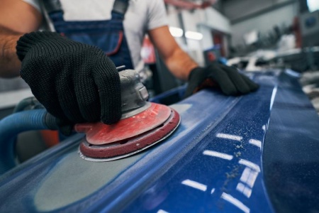Guide complet pour réparer la carrosserie de votre véhicule endommagé